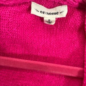 Eesome tunics size small, cream and pink